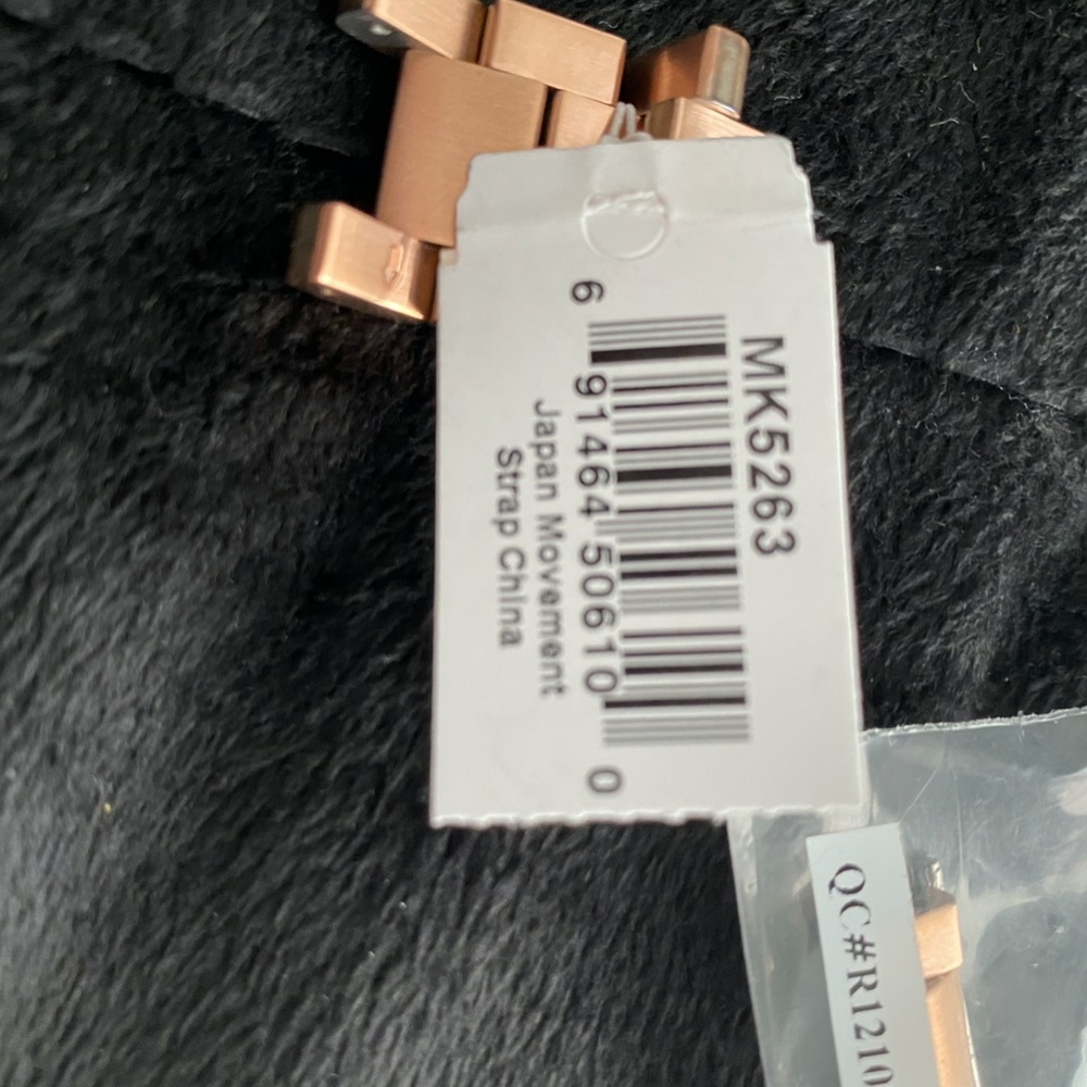 Michael Kors Watch - Picture 3 of 4